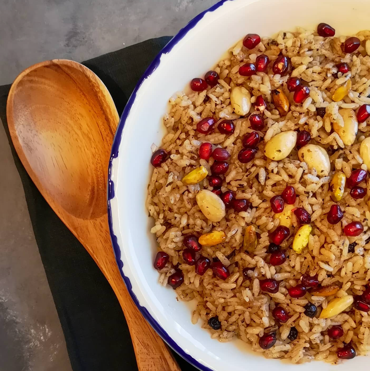 Antep fıstıklı iç pilav