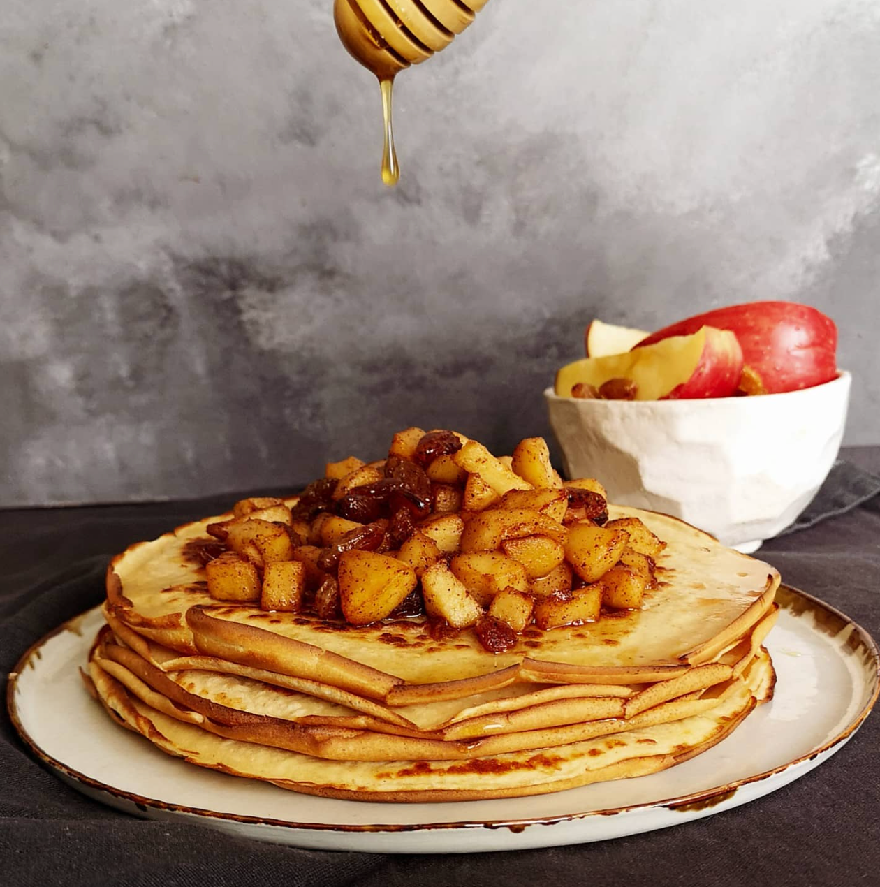 Elmalı üzümlü glutensiz krep