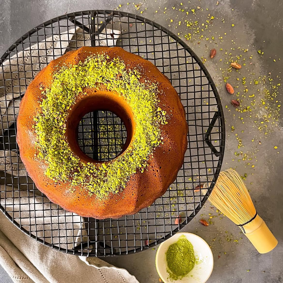 Antep fıstıklı matcha kek