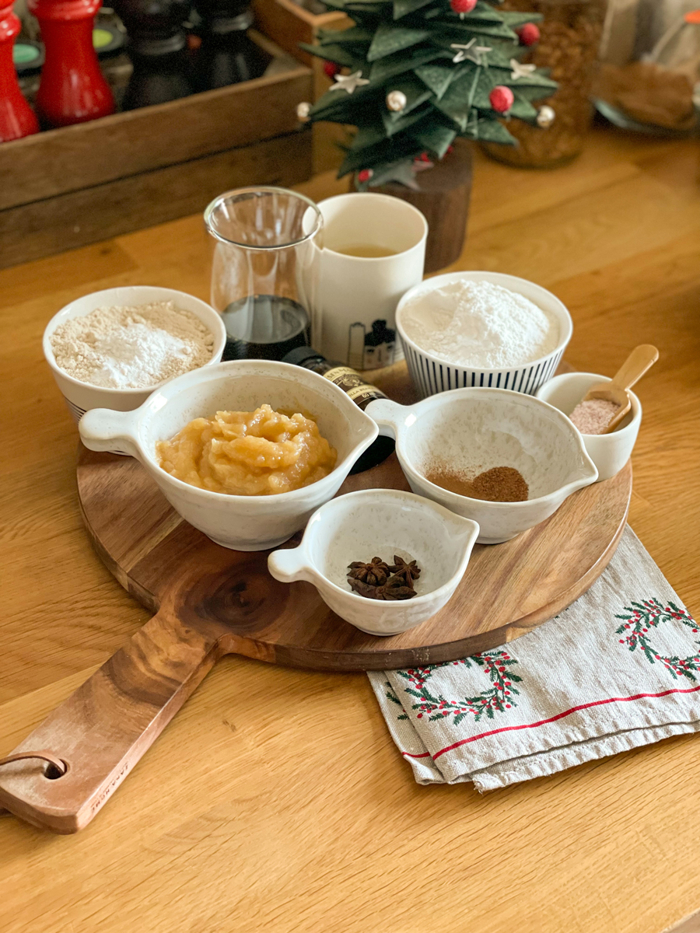 Vegan zencefilli yılbaşı pastası tarifi malzemeleri